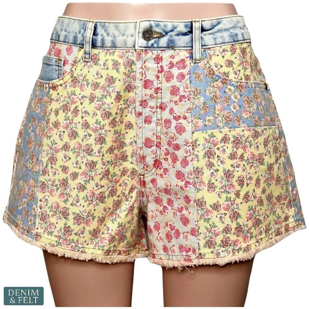 FARM Rio Patchwork Floral Denim Shorts Anthropologie Size 31 NEW/NWT!!